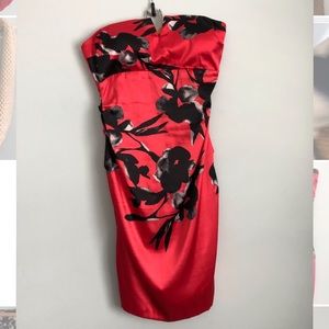 Stunning strapless dress from Le Chateau